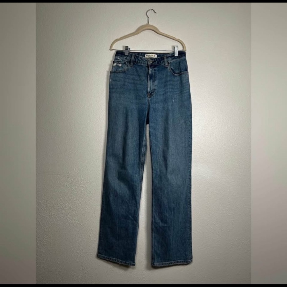 Abercrombie & Fitch 90s relaxed high rise Jean 29L curve love